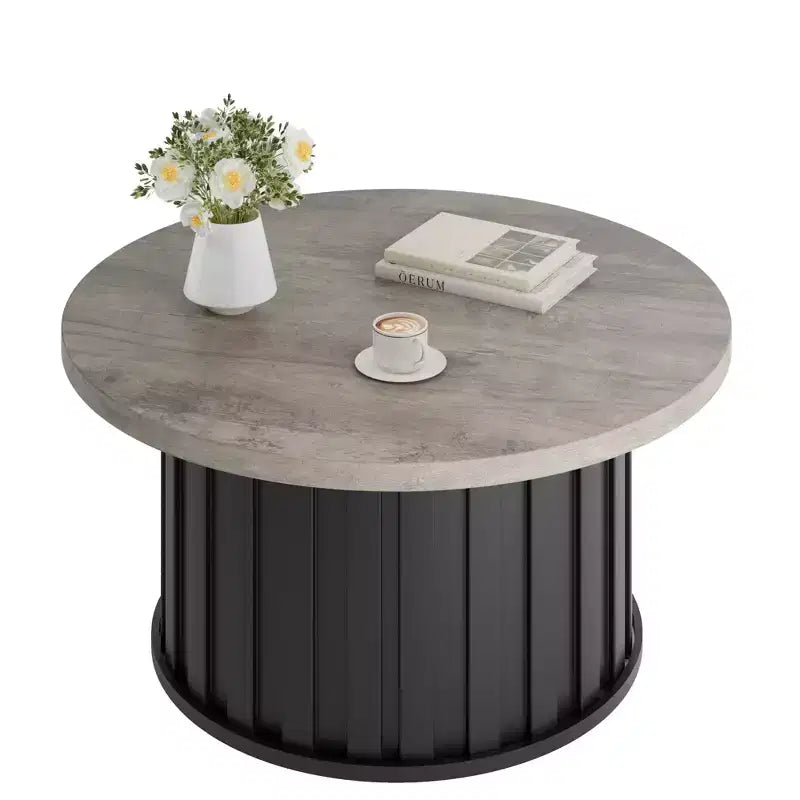 Tavolino rotondo con base in metallo