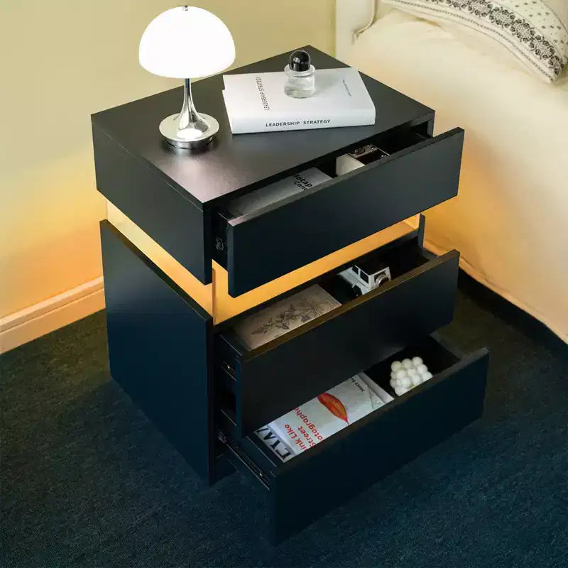 Comodino moderno con pannello in acrilico e 3 cassetti a LED