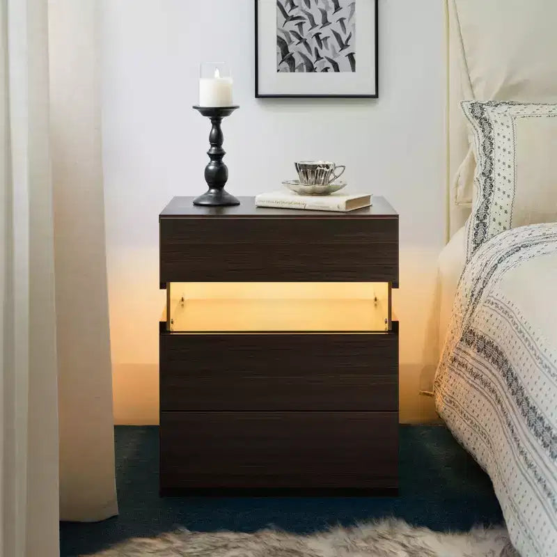 Comodino moderno con pannello in acrilico e 3 cassetti a LED