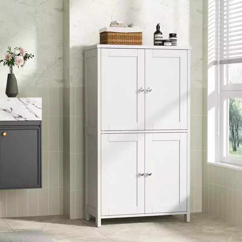 Armadietto da bagno con ante e ripiani regolabili